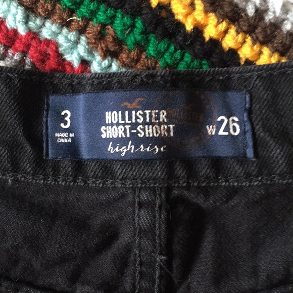 Hollister black distressed jean shorts - Picture 3 of 3